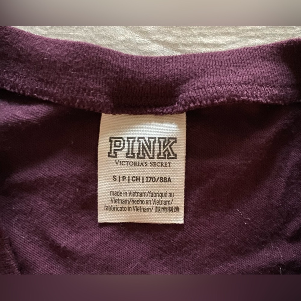 VS Pink Sz S tee - Picture 2 of 4